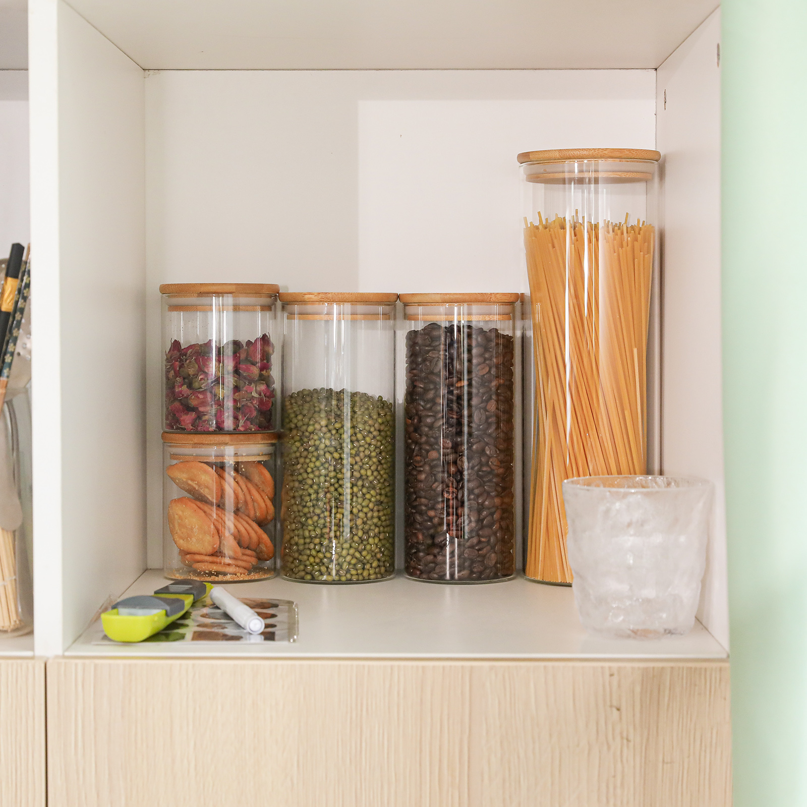 SAWAKE-Glass-Storage-Jar-5-Set-Food-Storage-Containers-Airtight-Food-Jars-with-Bamboo-Wooden-Lids-1919618-7