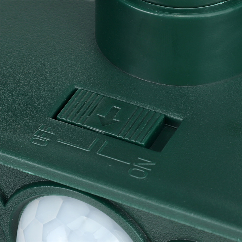 Solar-Power-Ultrasonic-Animal-Repeller-Garden-Pest-Cat-Deer-Raccoon-Repellent-1709998-9
