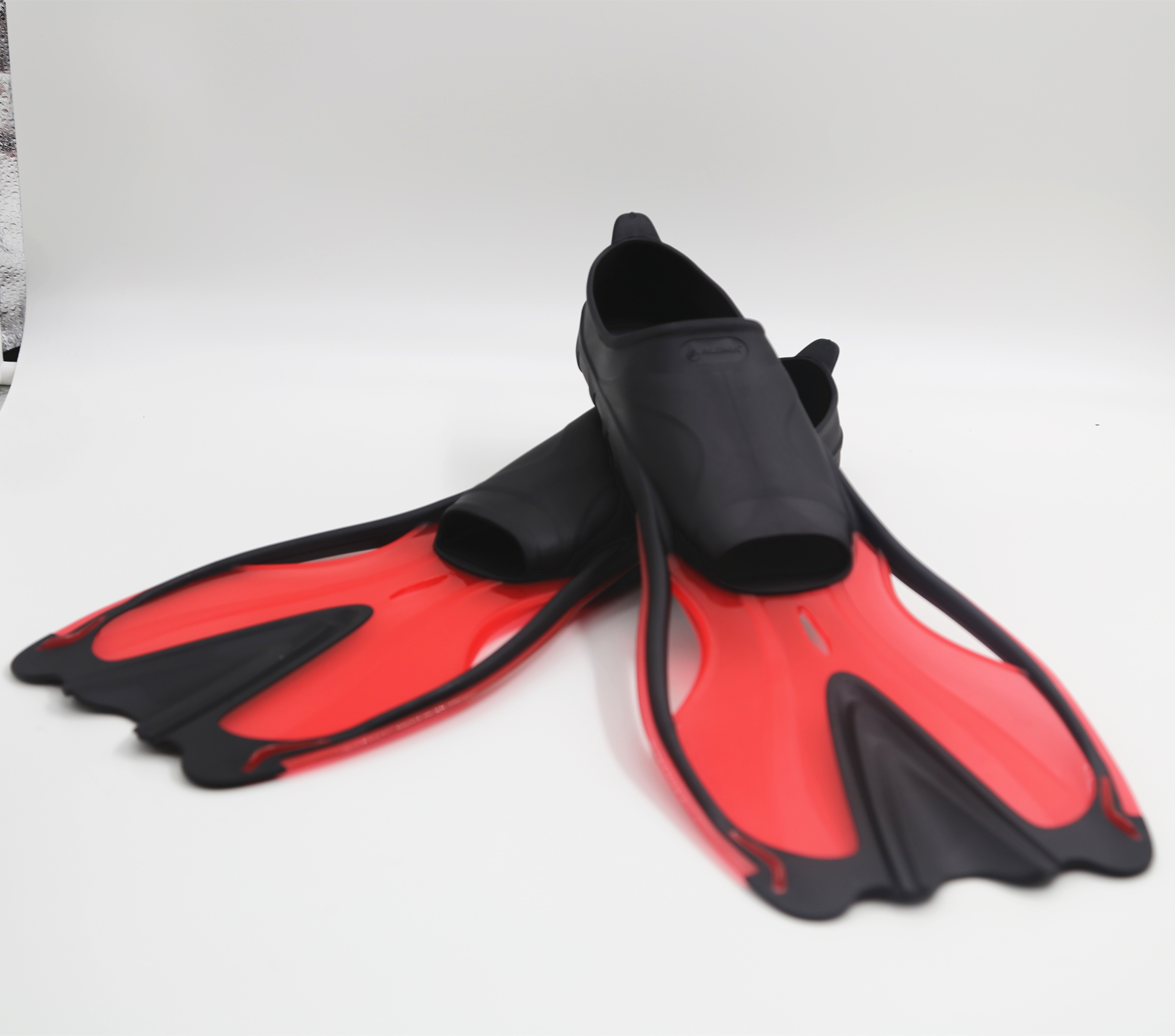 Diving-Fins-Swim-Footsteps-Silicone-Snorkeling-Diving-Swimming-Sports-Equipment-Long-Fins-1138058-3