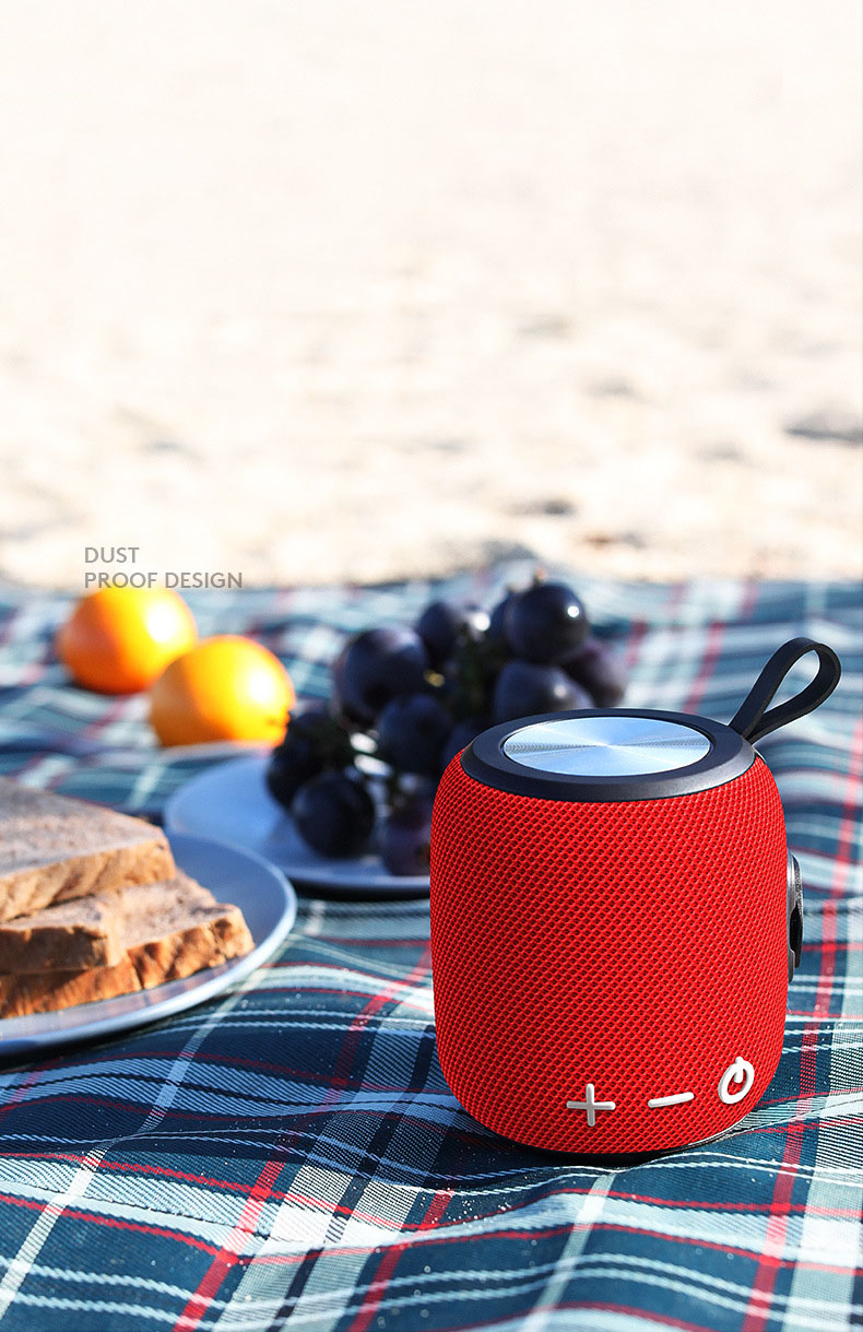 Bakeey-M7-Wireless-bluetooth-Speaker-Mini-Portable-IPX7-Waterproof-Dustproof-HD-Stereo-HiFi-Subwoofe-1878216-4